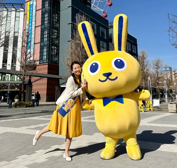 こくみんうさぎとツーショット